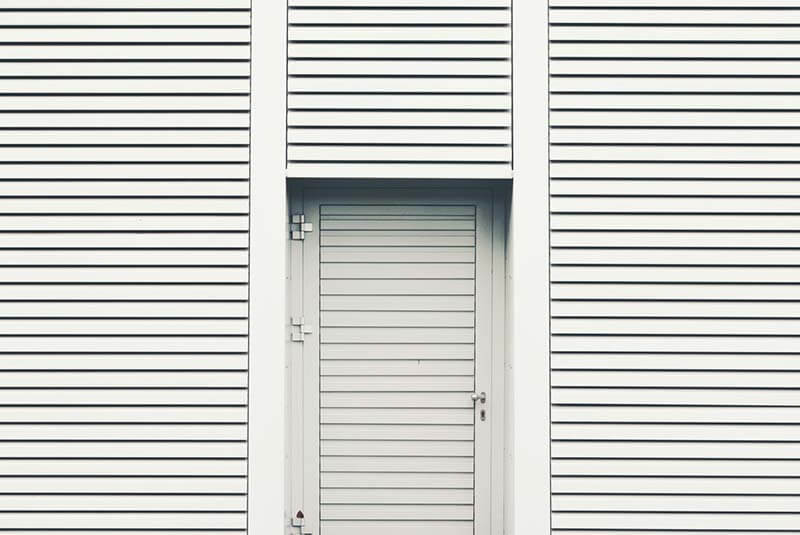 puertas-de-exterior-metalicas-para-el-negocio